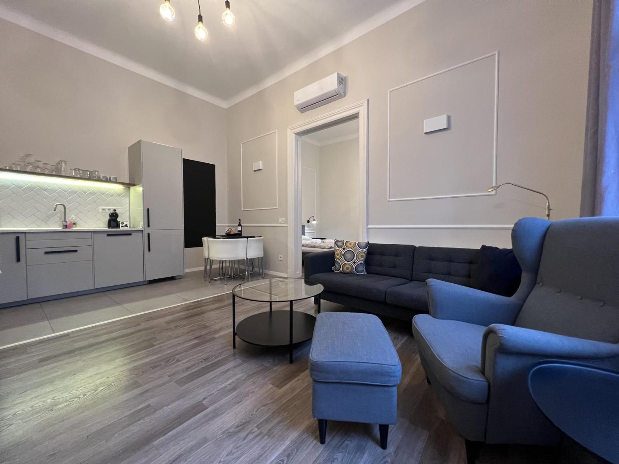 Bphomes Budapest Kültér fotó