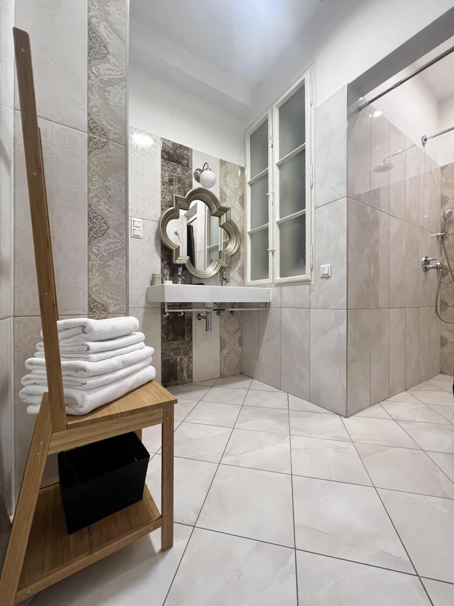 Bphomes Budapest Kültér fotó