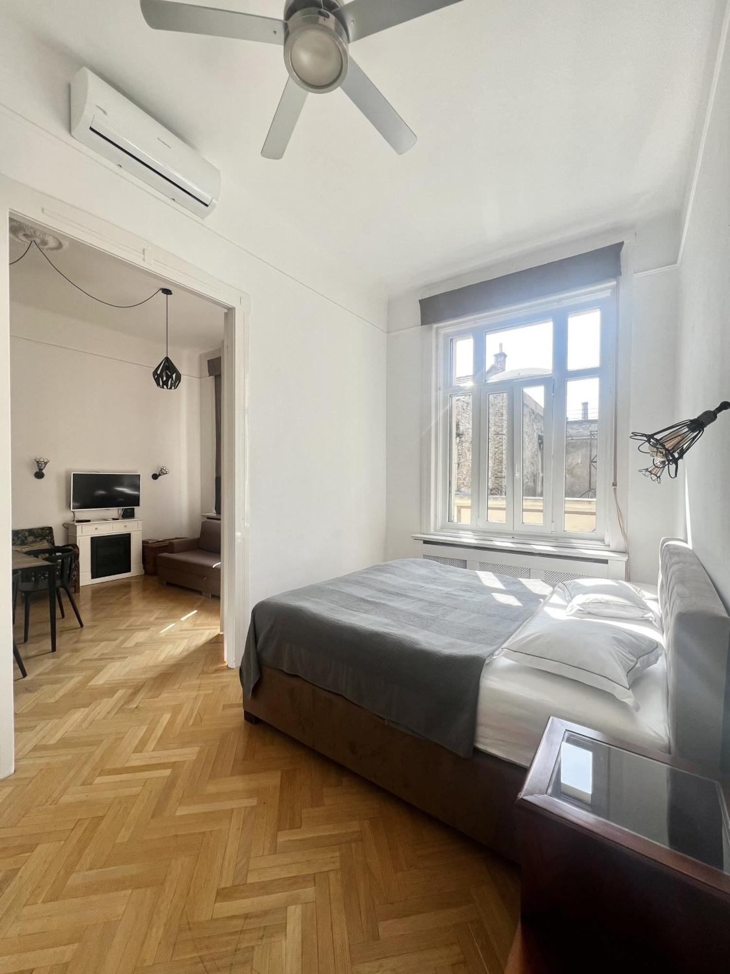 Bphomes Budapest Kültér fotó